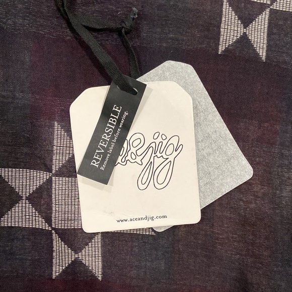 NWT Ace & Jig Reversible Play Top in Story - Picture 4 of 6